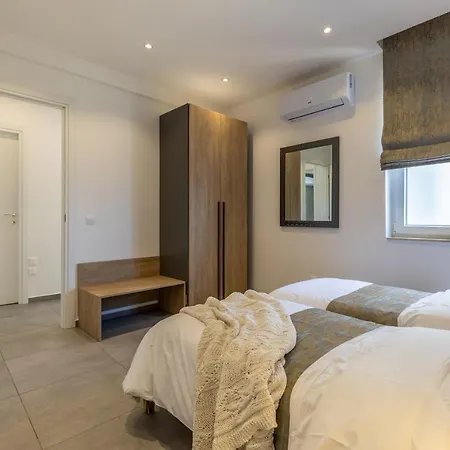 Seaside Luxury In St Julians * Pembroke