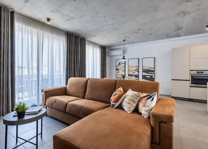 Seaside Luxury In St Julians Apartment *